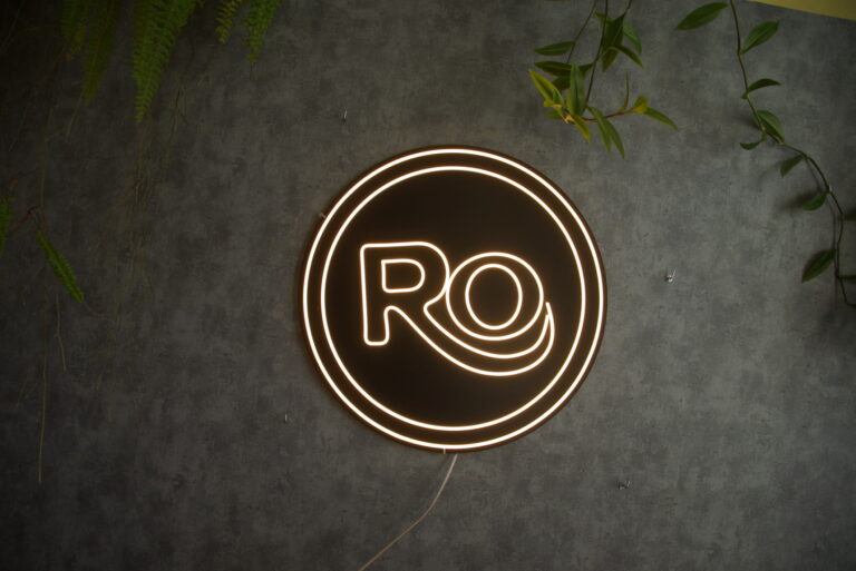 Logo Ro